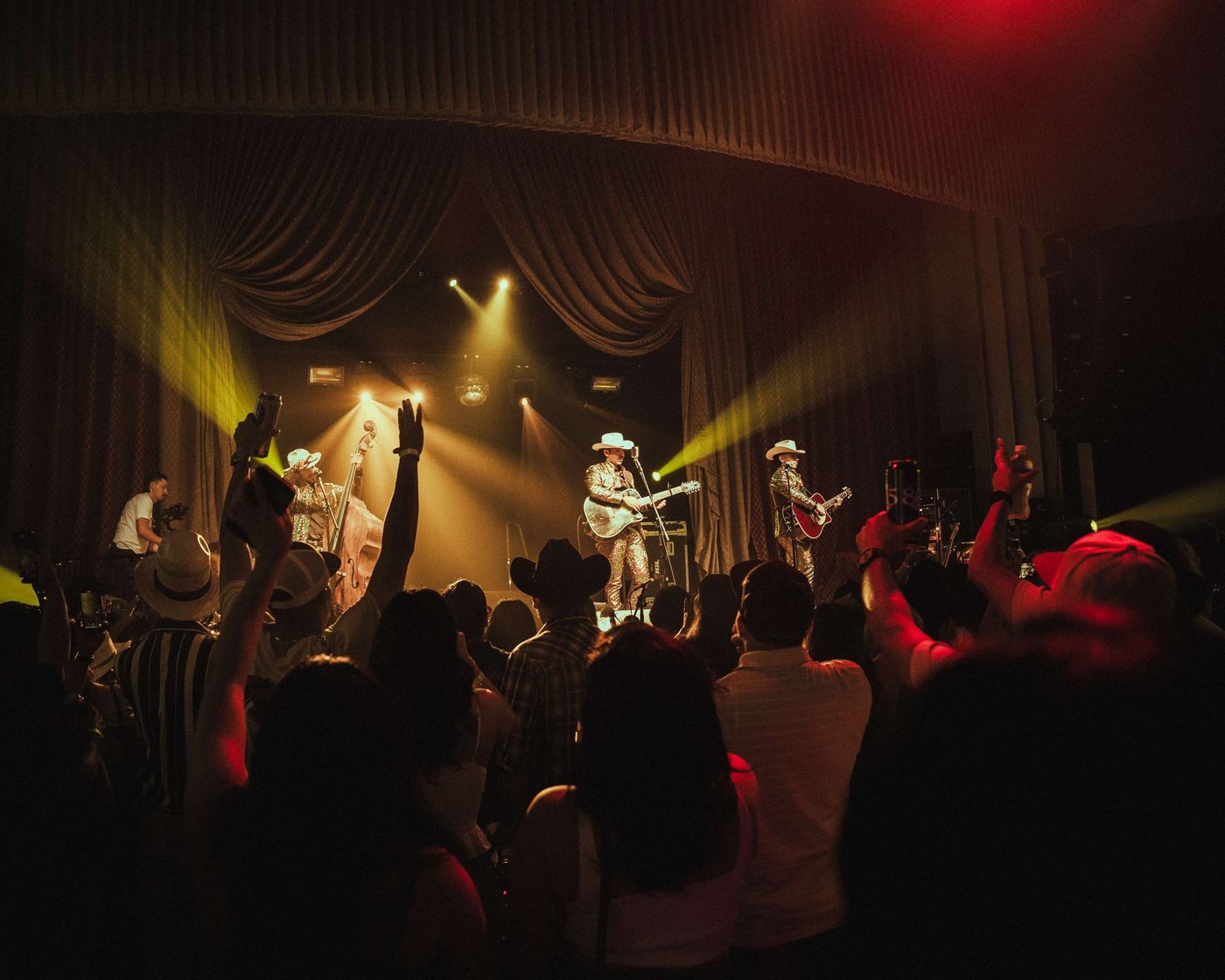 Los Hermanos Mendoza at Napa Music Hall