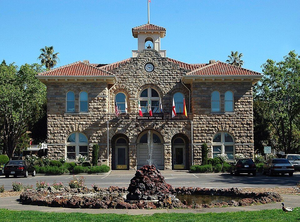 Valley of the Moon Vintage Festival: Harvest Wine Dinner at Sonoma Plaza (in front of City Hall)